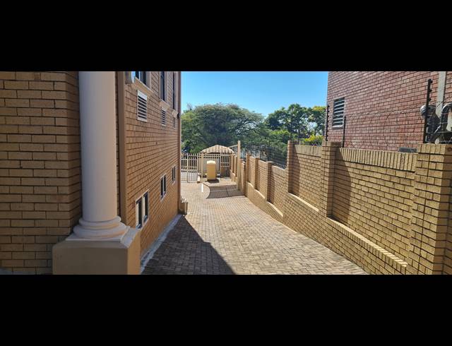 1,205M² OFFICE FOR SALE IN NELSPRUIT EXT 2